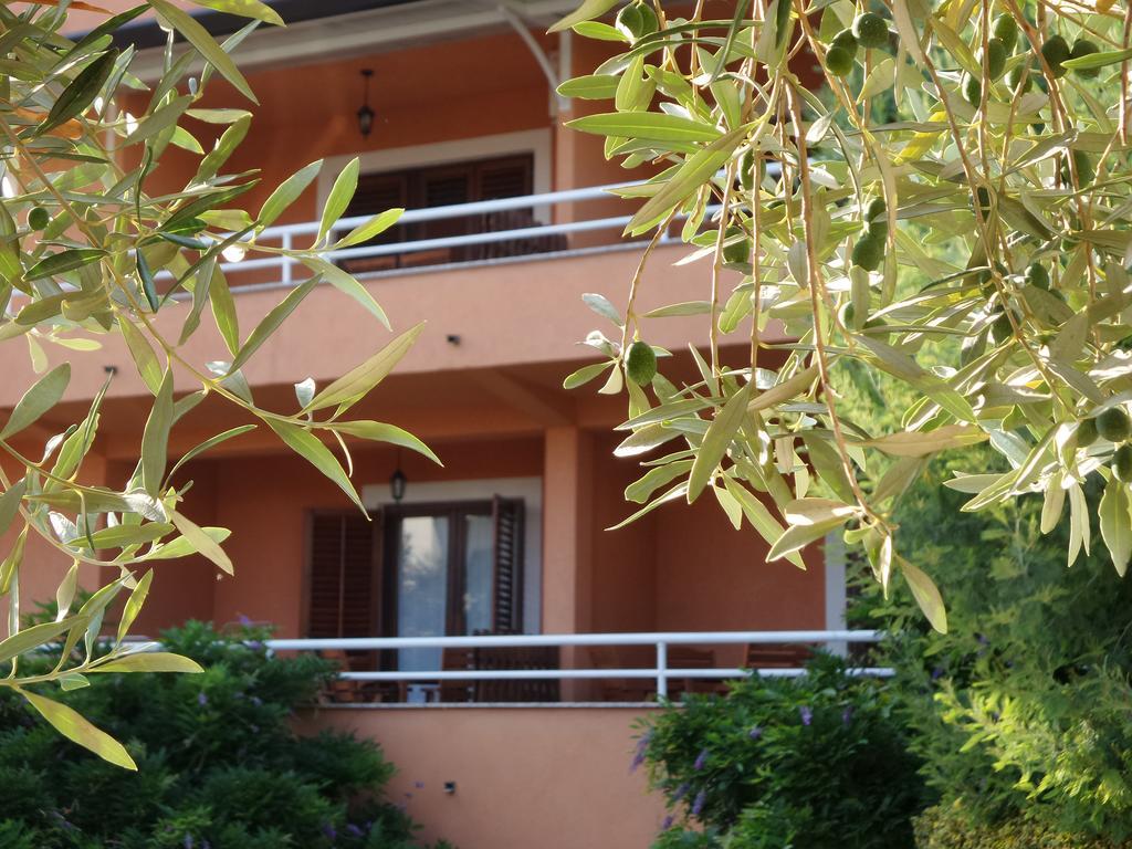 Apartmani Lina Umag Ngoại thất bức ảnh