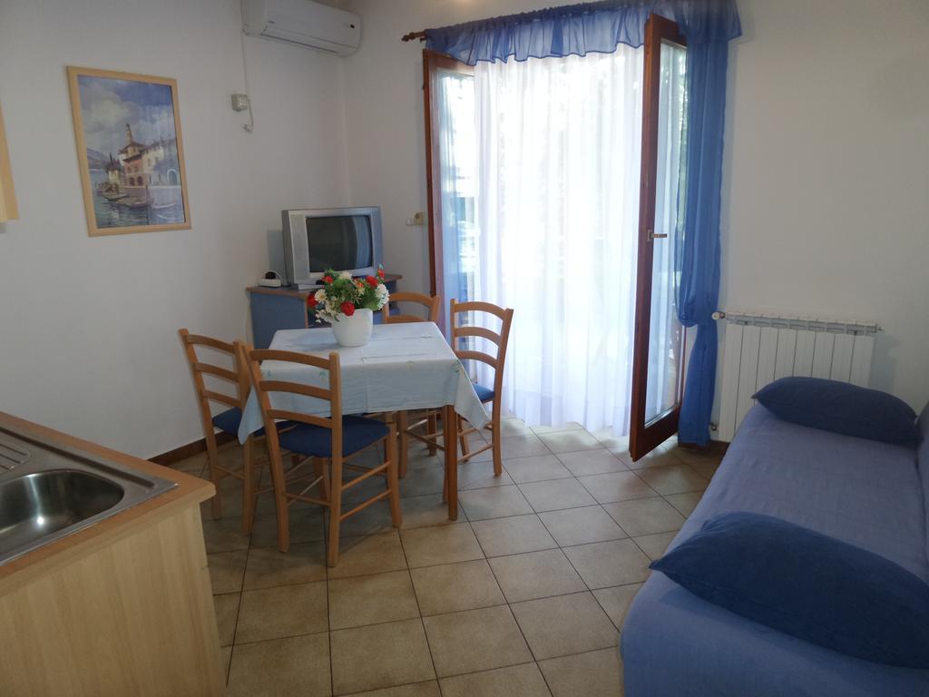 Apartmani Lina Umag Ngoại thất bức ảnh